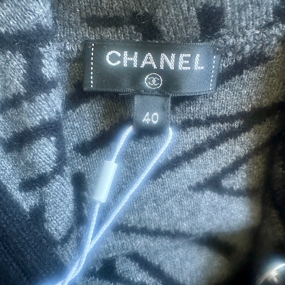CHANEL Black and Gray Logo Hooded Jacket - Picture 5 of 8